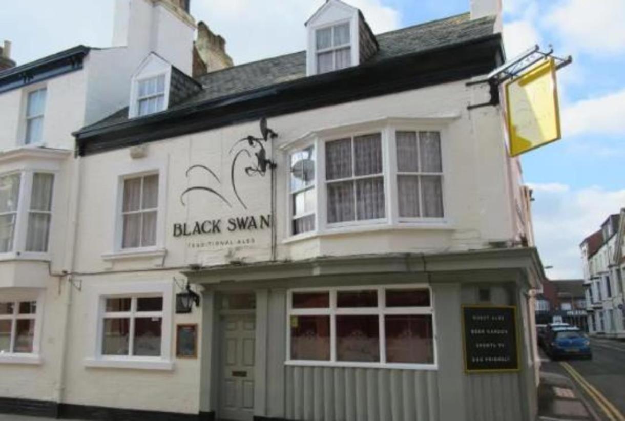 The Black Swan Hotel Scarborough Exterior photo